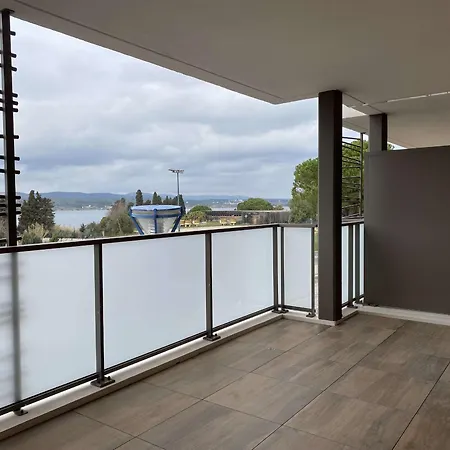 Apartman Bel T2 Avec Terrasse Privative Et Parking A - Fr-1-553-299