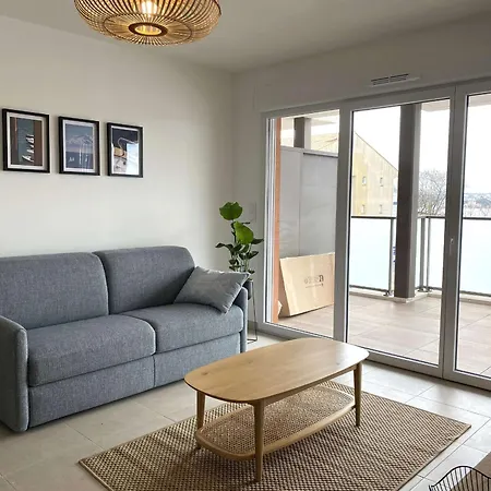 Bel T2 Avec Terrasse Privative Et Parking à - Fr-1-553-299 Appartamento *